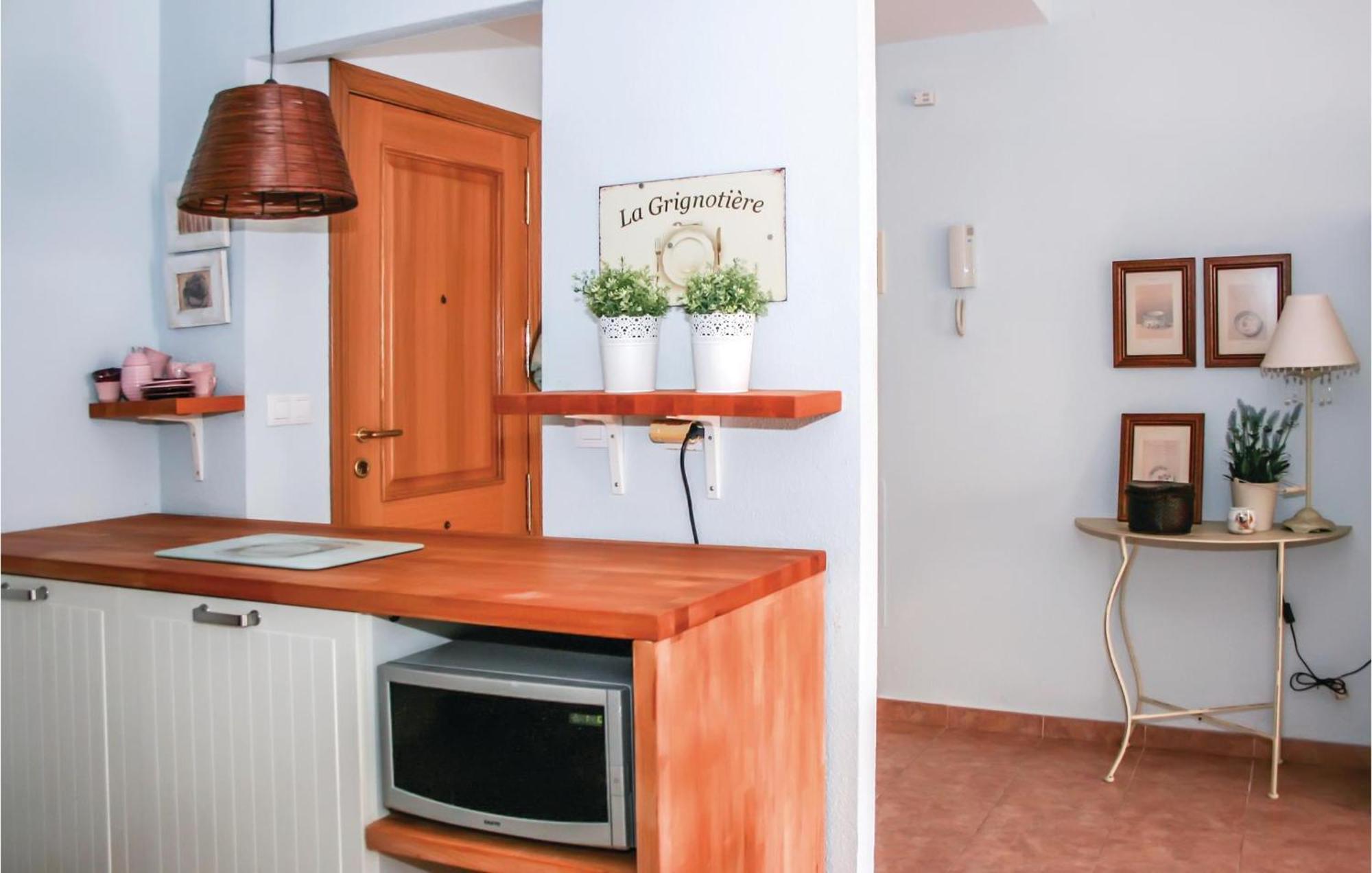 Beautiful Apartment In Alcossebre With Kitchen 외부 사진